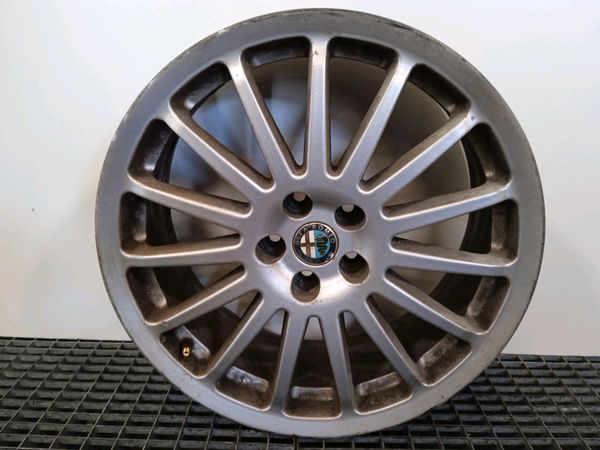Jante aluminium 3 Alfa romeo 147 (937_) 1.9 jtdm 8v (937.axd1a, 937.axu1a, 937.bxu1a) (2005-2010)