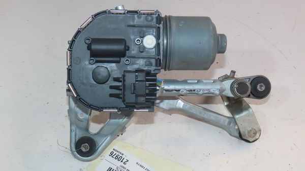 Moteur essuie-glace av droit Peugeot 3008 Monospace (0U_) 1.6 hdi (2009-2016) 5 portes