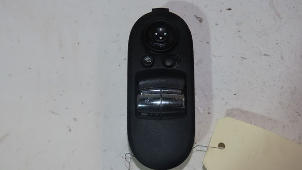 Commande lève-glace porte avant gauche Mini MINI (F56) Cooper d (2013)