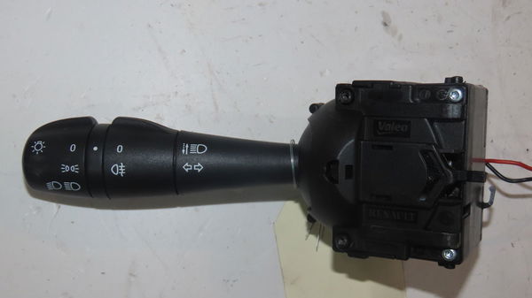 Commande eclairage Renault TWINGO III (BCM_, BCA_) 1.0 sce 70 (bcmb) (2015) 5 portes