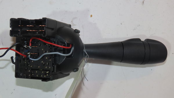 Commande eclairage Renault TWINGO III (BCM_, BCA_) 1.0 sce 70 (bcmb) (2015) 5 portes