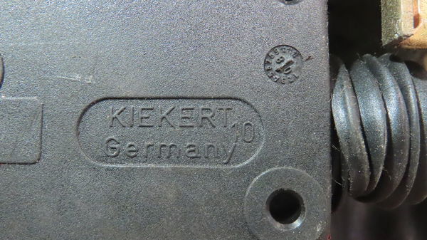 Serrure porte arg Peugeot 405 II (4B) 1.9 td (1992-1995)