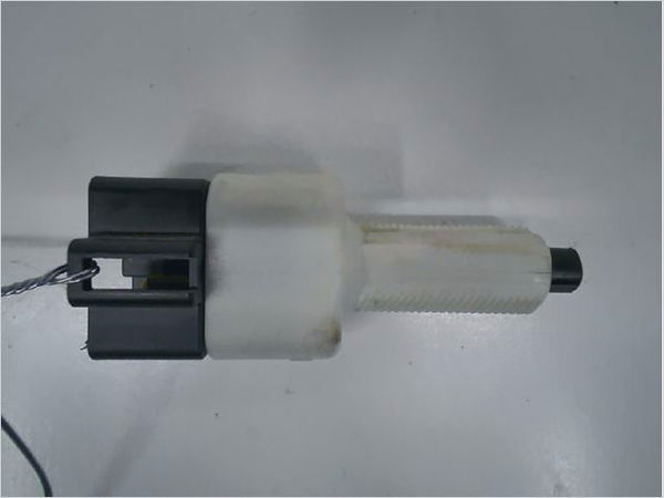 Contacteur de stop sur pedale  Toyota AYGO (_B1_) 1.0 (kgb10_) (2005-2014) 5 portes