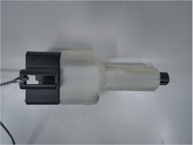 Contacteur de stop sur pedale  Toyota AYGO (_B1_) 1.0 (kgb10_) (2005-2014) 5 portes