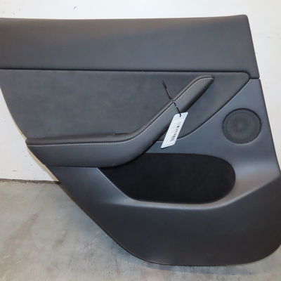 Garniture porte arg Tesla MODEL Y (5YJY) Ev traction intégrale (2021) 5 portes
