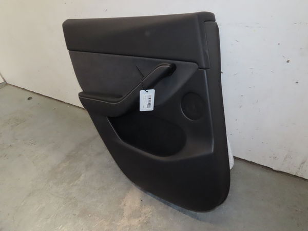 Garniture porte arg Tesla MODEL Y (5YJY) Ev traction intégrale (2021) 5 portes