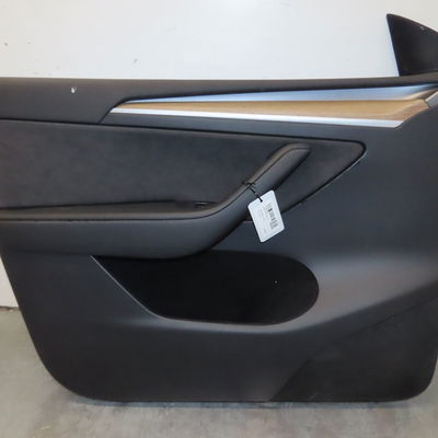 Garniture porte avg Tesla MODEL Y (5YJY) Ev traction intégrale (2021) 5 portes