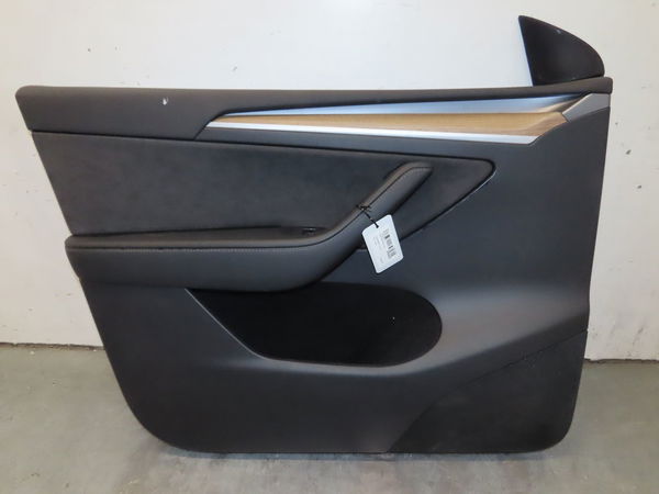 Garniture porte avg Tesla MODEL Y (5YJY) Ev traction intégrale (2021) 5 portes