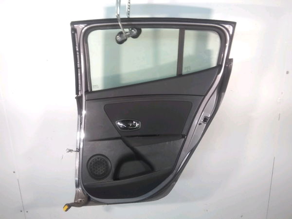 Porte arrière droite Renault MEGANE III 3-5 portes (BZ0-1_, B3_) 1.6 dci (bz00, bz12, bz13) (2011-2015) 5 portes