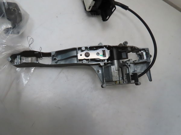 Serrure porte avg Peugeot 207-207 (WA_, WC_) 1.4 hdi (2006-2015) 5 portes