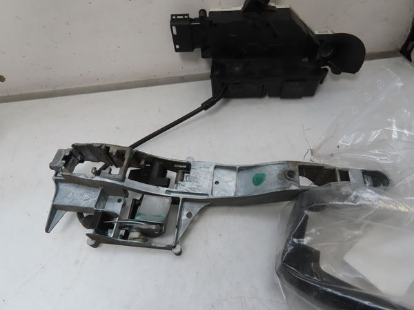 Serrure porte avg Peugeot 207-207 (WA_, WC_) 1.4 hdi (2006-2015) 5 portes
