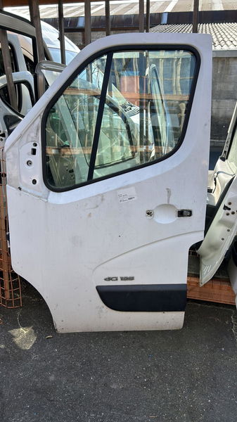 Porte avant gauche Renault MASTER III Camionnette (FV) 2.3 dci 125 fwd (fv0c, fv0d, fv0g, fv0h, fv0j, fv0k) (2010)