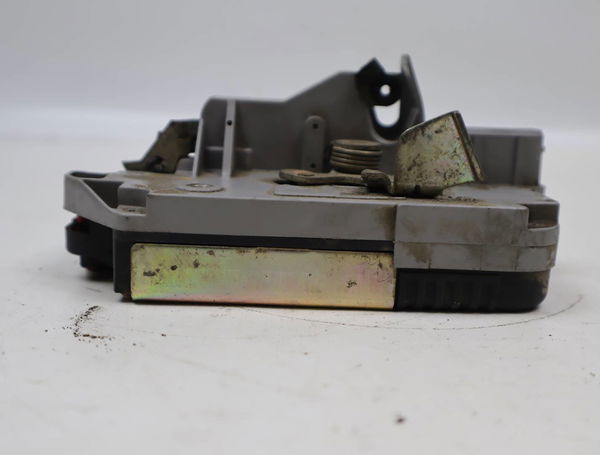 Serrure porte arg Peugeot 306 3-5 portes (7A, 7C, N3, N5) 1.4 (1993-2001) 5 portes
