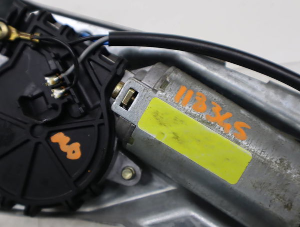 Moteur essuie-glace arrière Renault MEGANE I (BA0-1_) 1.4 16v (ba0d, ba1h, ba0w, ba10) (1999-2003)