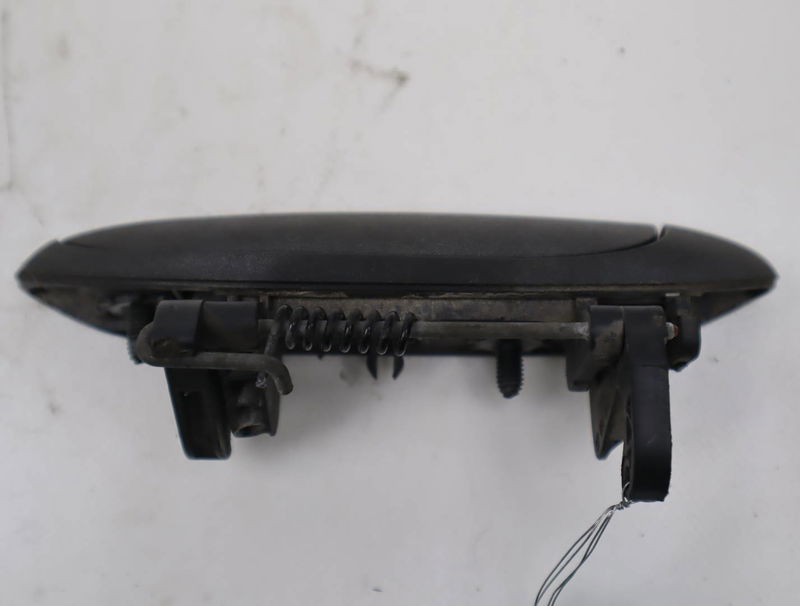 Poignee ext porte ard Renault MEGANE I (BA0-1_) 1.4 16v (ba0d, ba1h, ba0w, ba10) (1999-2003)