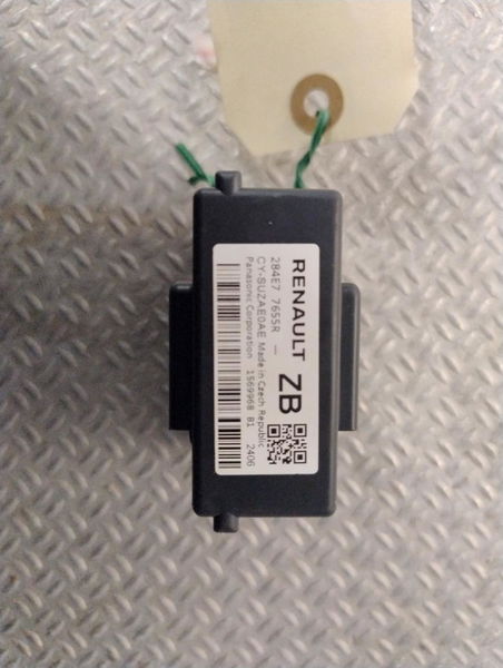 Platine fusible av RENAULT TRAFIC 3  TRAFIC 3 LONG PHASE 1