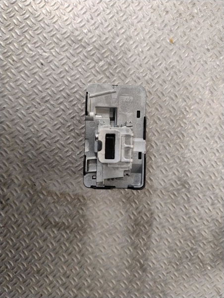 Platine fusible av RENAULT TRAFIC 3  TRAFIC 3 LONG PHASE 1