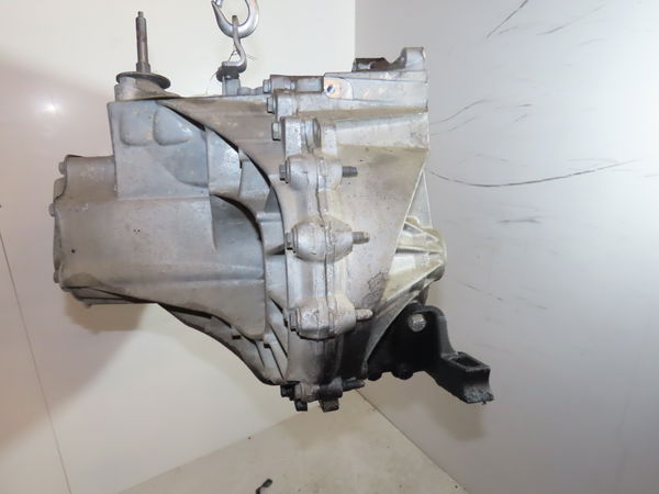 Boîte à vitesse mecanique Peugeot 3008 Monospace (0U_) 1.6 bluehdi 120 (2014-2016)