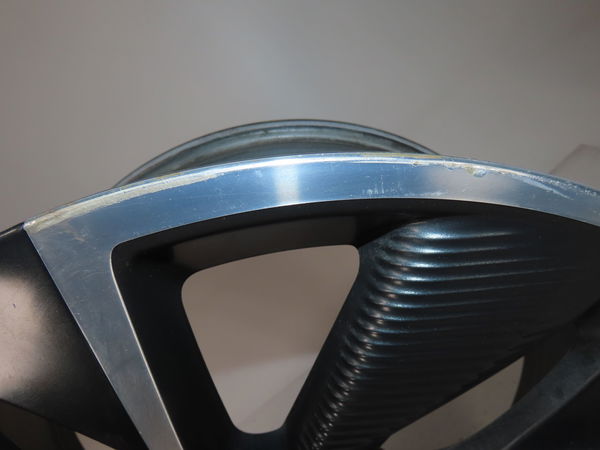 Jante aluminium 2 Citroën C4 PICASSO II 2.0 bluehdi 135 (2013)