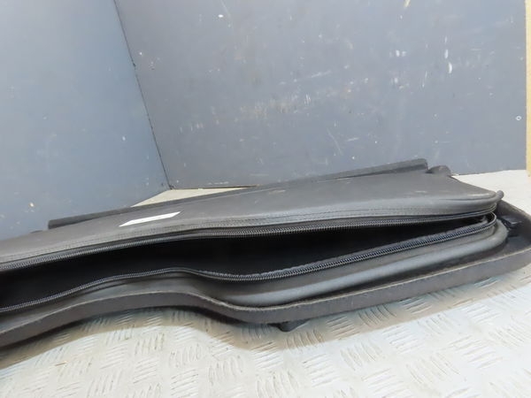 Tablette plage arrière Renault CLIO III (BR0-1, CR0-1) 1.6 16v (br05, br0b, br0y, br15, br1j, br1m, br1y, cr0b,... (2005-2014) 5 portes