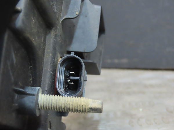 Phare antibrouillard avant gauche Peugeot 407 (6D_) 1.6 hdi 110 (6d9hzc, 6d9hyc) (2004-2010)