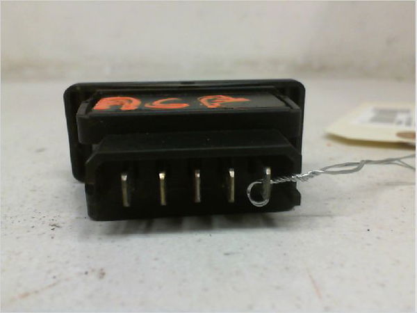 Commande lève-glace porte avant droite Peugeot 205 II (20A-C) 1.8 xdt (1990-1997)
