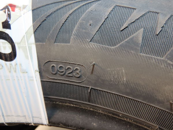 Paire de pneus Seat LEON (1P1) 1.9 tdi (2005-2010) 5 portes