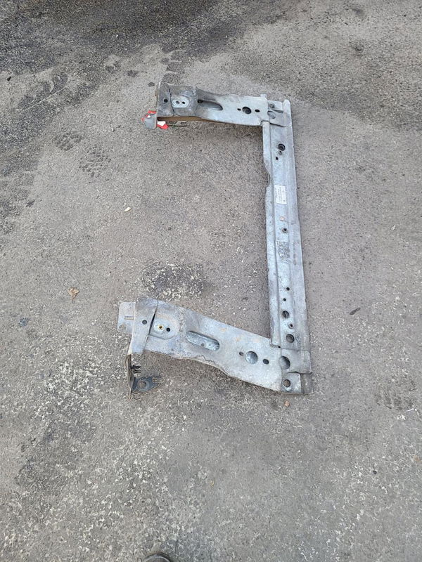 Traverse inférieure armature avant RENAULT SCENIC 2  SCENIC 2 PHASE 1