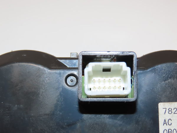 Commande de chauffage Peugeot 4007 (VU_, VV_) 2.2 hdi (2007-2013)