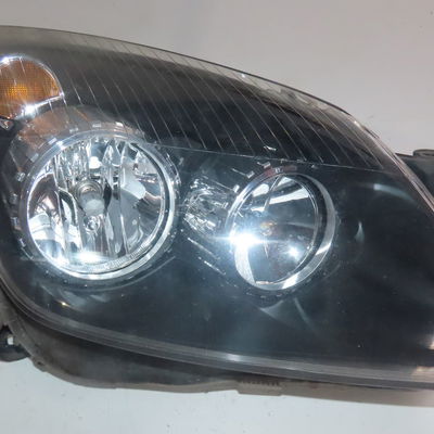 Phare droit Opel ASTRA H (A04) 1.4 (l48) (2004-2010)