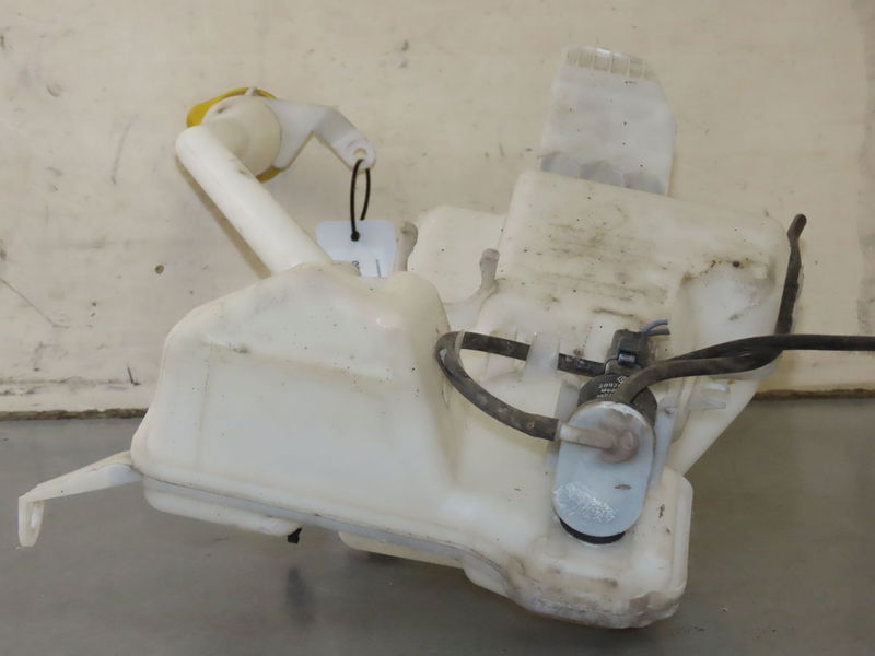 Reservoir lave-glace avant Renault KADJAR (HA_, HL_) 1.6 dci 130 (2015)