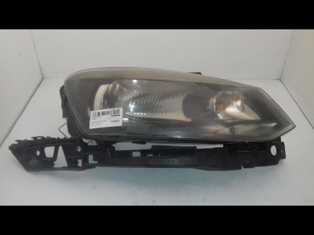 Phare droit Volkswagen POLO V (6R1, 6C1) 1.6 tdi (2009) 5 portes