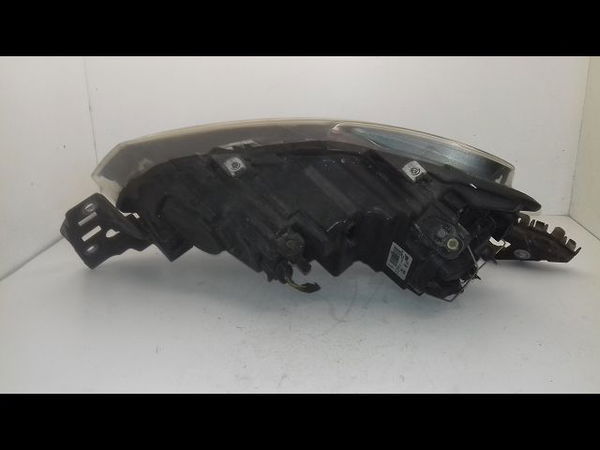 Phare droit Volkswagen POLO V (6R1, 6C1) 1.6 tdi (2009) 5 portes