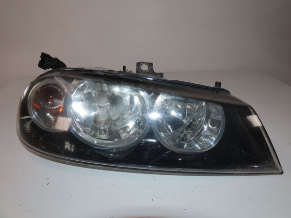 Phare droit Alfa romeo 156 (932_) 1.9 jtd (932.axn00, 932.bxe00) (2004-2005)