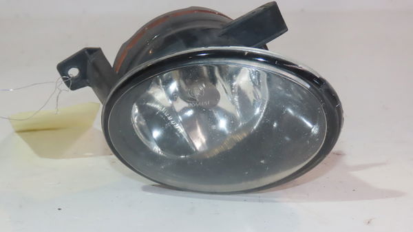 Phare antibrouillard avant droit Volkswagen GOLF VI (5K1) 1.6 tdi (2009-2012) 5 portes