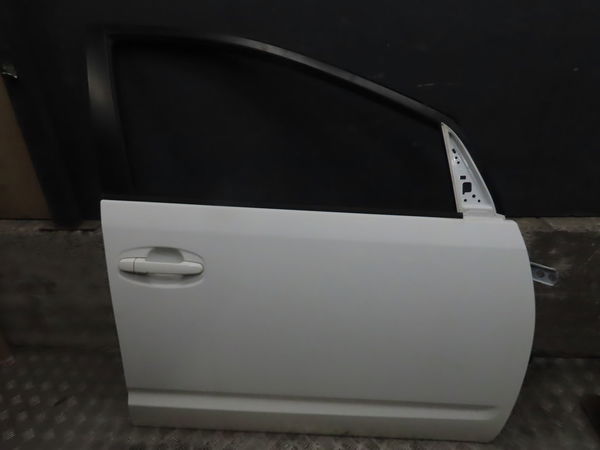 Porte avant droite Toyota PRIUS Liftback (_W2_) 1.5 hybrid (nhw20_) (2003-2009)