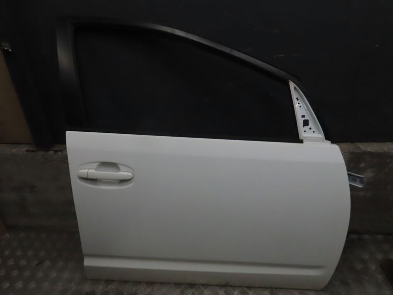 Porte avant droite Toyota PRIUS Liftback (_W2_) 1.5 hybrid (nhw20_) (2003-2009)