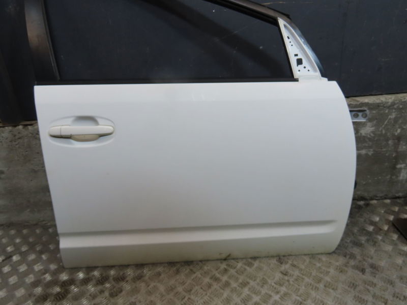 Porte avant droite Toyota PRIUS Liftback (_W2_) 1.5 hybrid (nhw20_) (2003-2009)