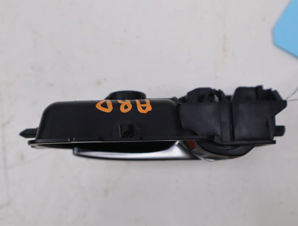 Poignee int porte ard Toyota AURIS (_E18_) 1.2 (nre185_) (2015-2018)