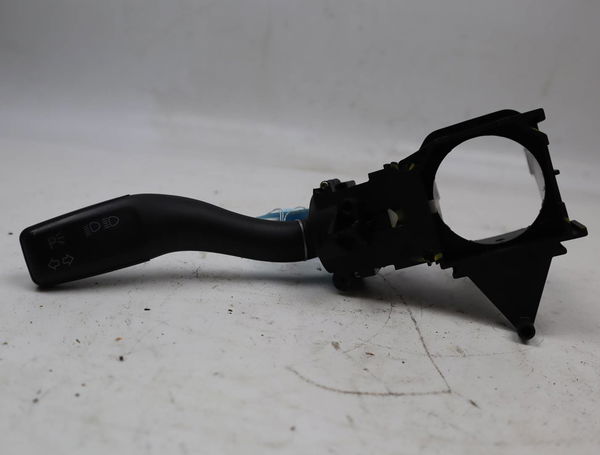 Commande clignotant Audi A4 B7 Avant (8ED) 1.8 t (2004-2008)