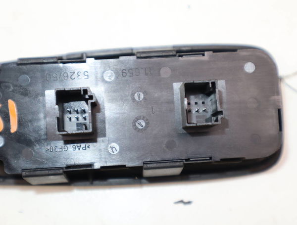 Commande lève-glace porte avant gauche Citroën C4 GRAND PICASSO I (UA_) 2.0 hdi 138 (2006-2013)