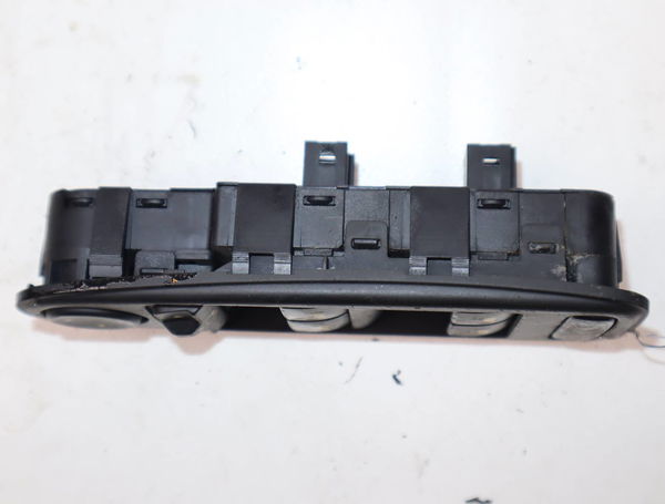Commande lève-glace porte avant gauche Citroën C4 GRAND PICASSO I (UA_) 2.0 hdi 138 (2006-2013)