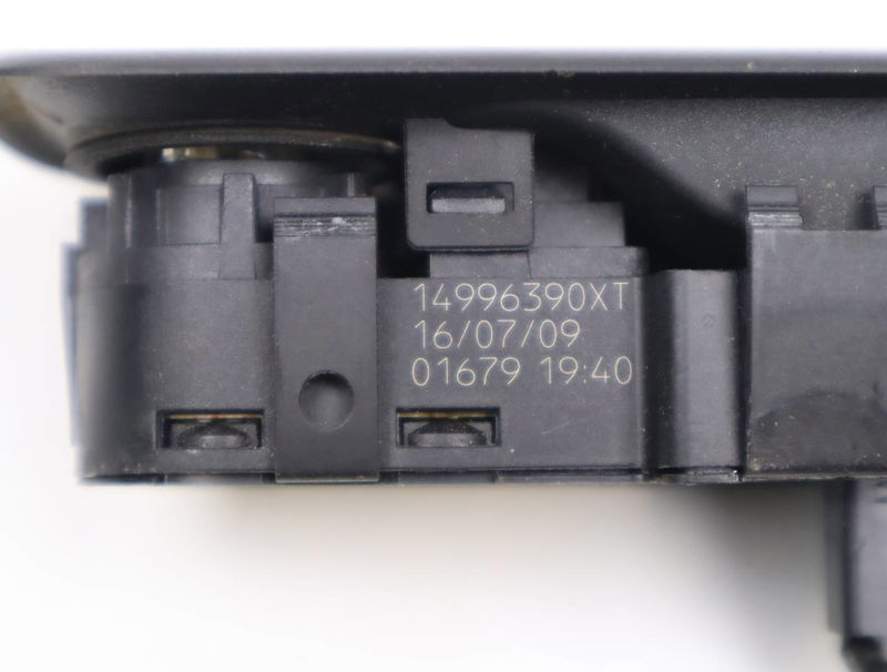 Commande lève-glace porte avant gauche Peugeot 807 (EB_) 2.0 hdi (2009) 5 portes