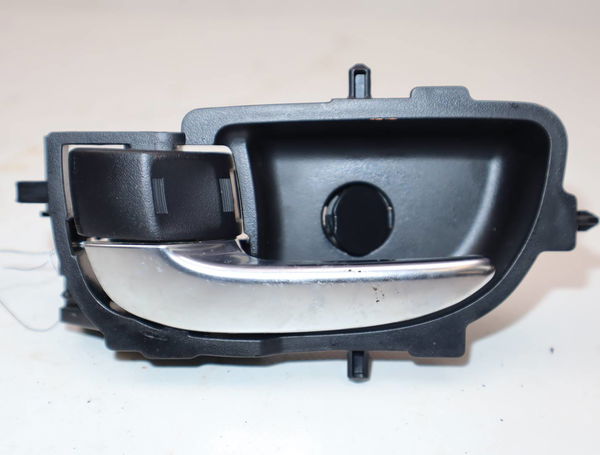 Poignee int porte arg Toyota AURIS (_E18_) 1.2 (nre185_) (2015-2018)