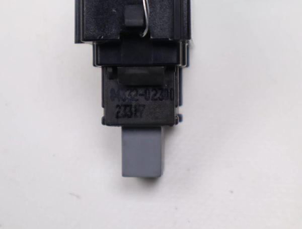 Bouton de warning Toyota AURIS (_E18_) 1.2 (nre185_) (2015-2018)