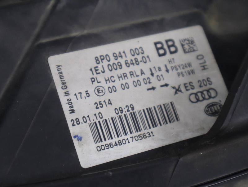 Phare gauche Audi A3 Sportback (8PA) 1.6 tdi (2009-2013)