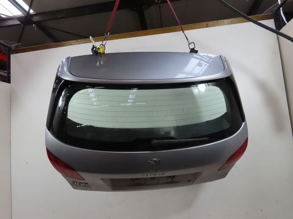 Hayon Peugeot 308 II (LB_, LP_, LW_, LH_, L3_) 1.6 bluehdi 120 (2013-2021)