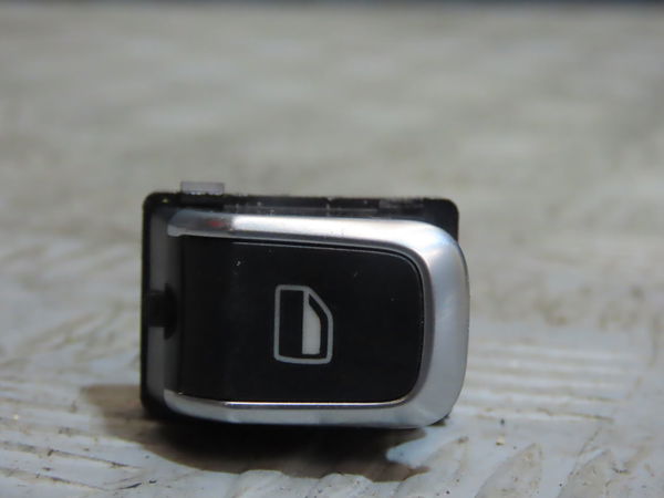 Commande lève-glace porte avant droite Audi Q5 (8RB) 2.0 tdi quattro (2012-2017)