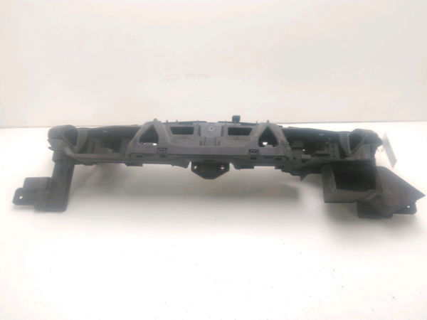 Traverse supérieure armature avant Peugeot 5008 (0U_, 0E_) 1.6 hdi (2010-2017)
