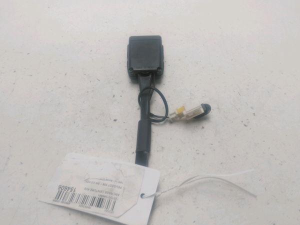 Ancrage ceinture avant gauche Peugeot 508 SW I (8E_) 2.0 hdi (2010-2018)